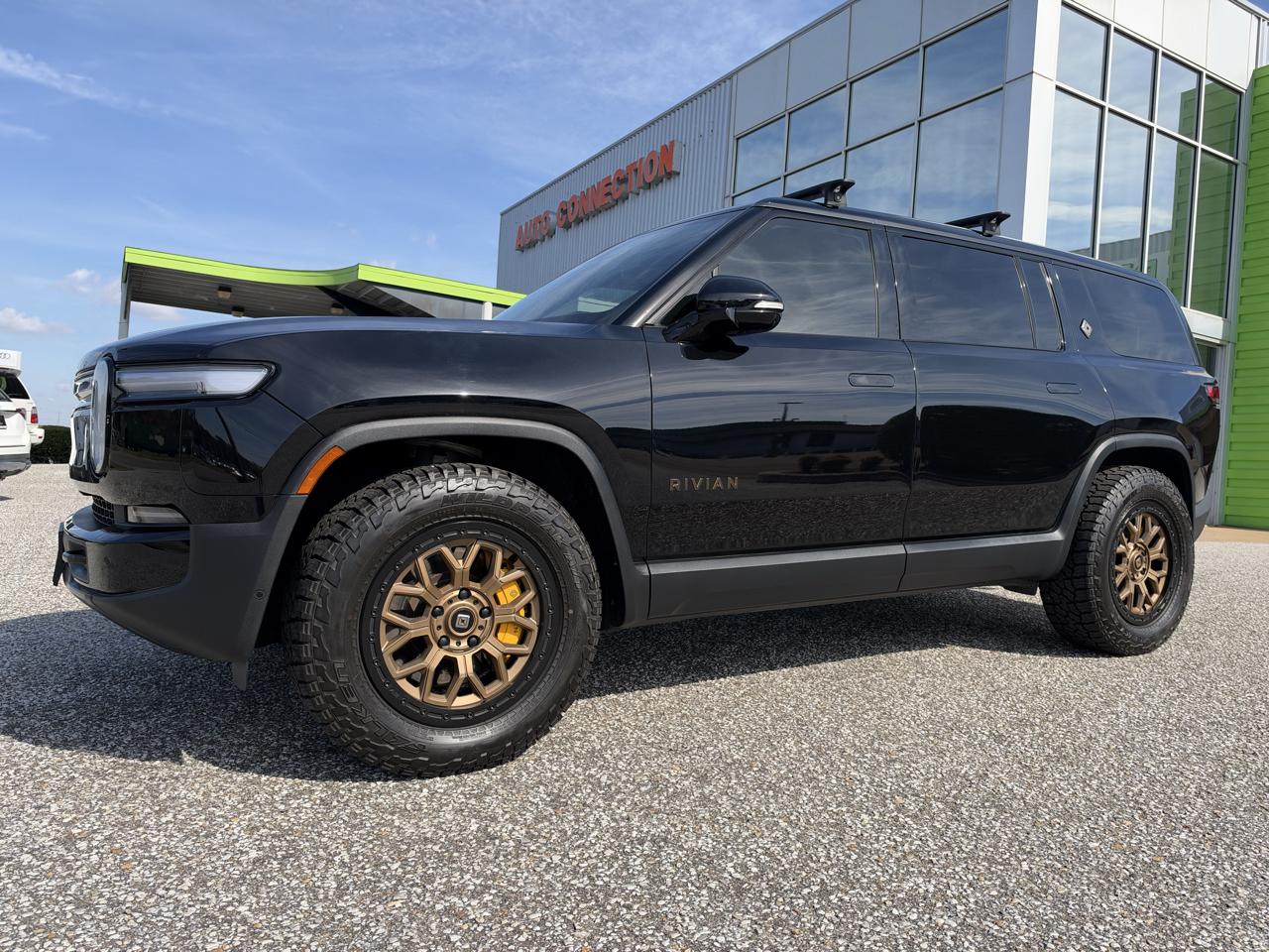 Rivian R1S Ascend Tri-Motor Max Pack 2025