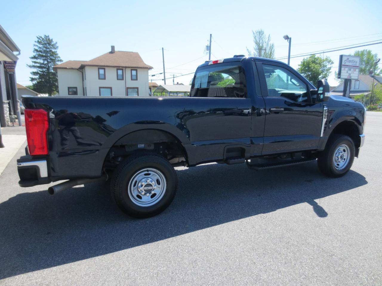 Ford F-250 SD XL 4WD 2023