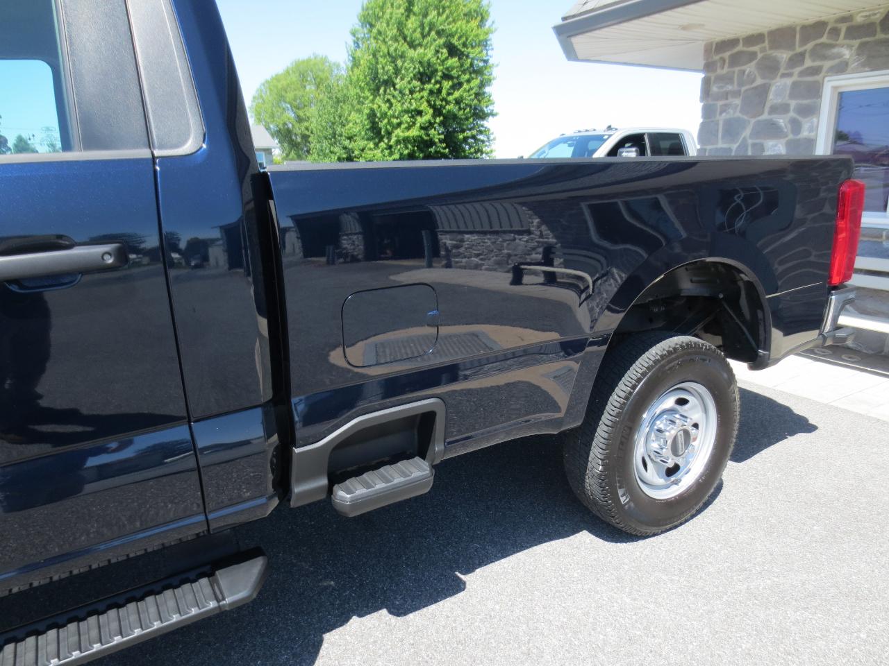 Ford F-250 SD XL 4WD 2023