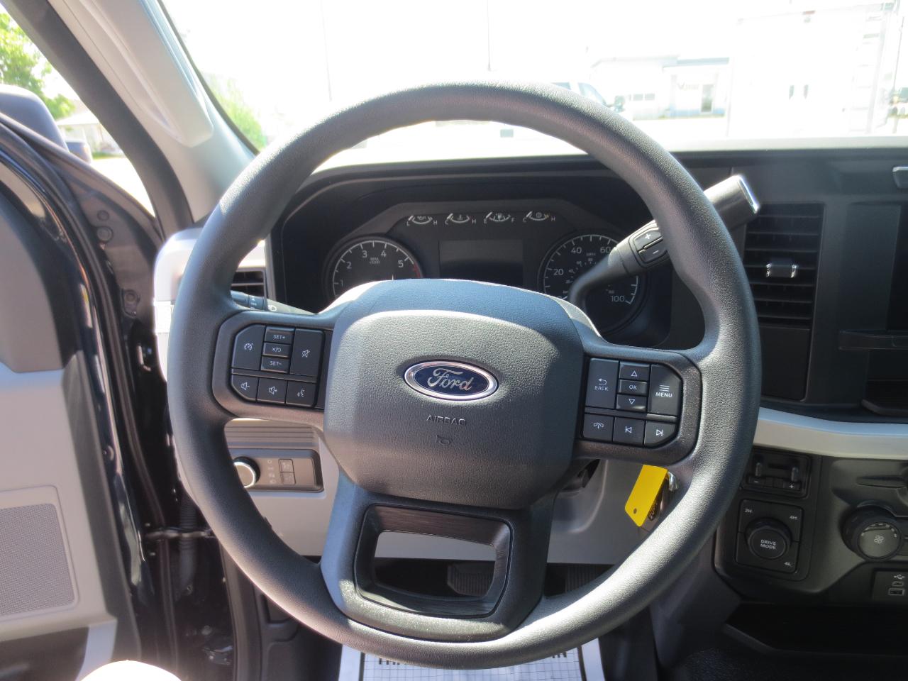 Ford F-250 SD XL 4WD 2023