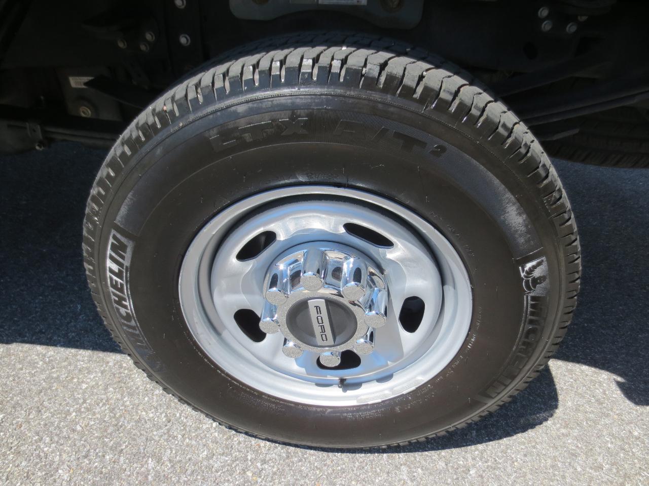 Ford F-250 SD XL 4WD 2023