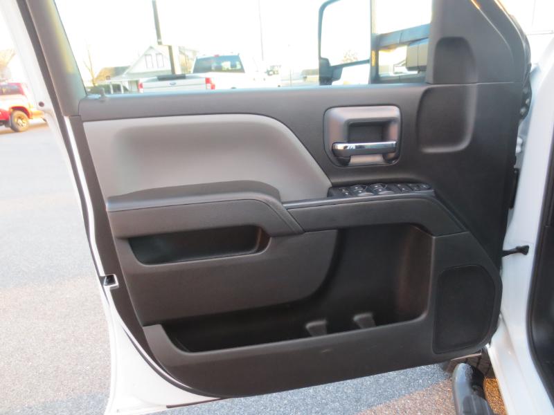 Chevrolet Silverado 3500HD Work Truck Crew Cab Long Box 4WD 2018