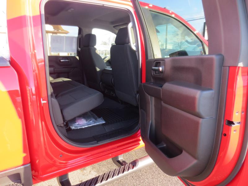 Chevrolet Silverado 2500HD Custom Crew Cab Short Box 4WD 2023