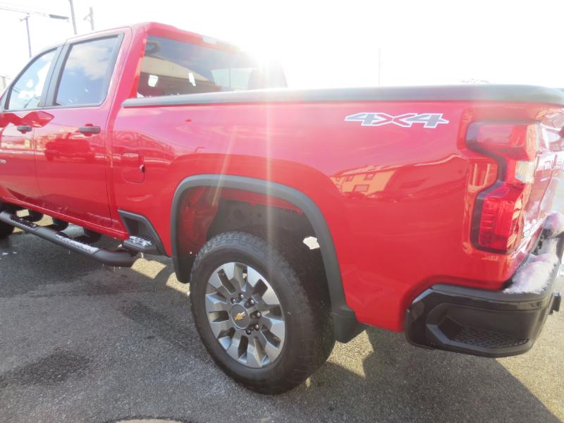 Chevrolet Silverado 2500HD Custom Crew Cab Short Box 4WD 2023