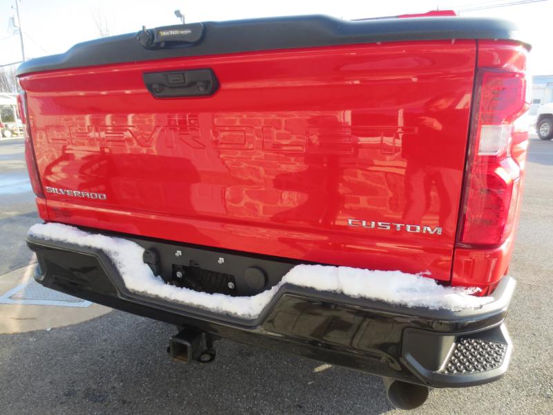 Chevrolet Silverado 2500HD Custom Crew Cab Short Box 4WD 2023