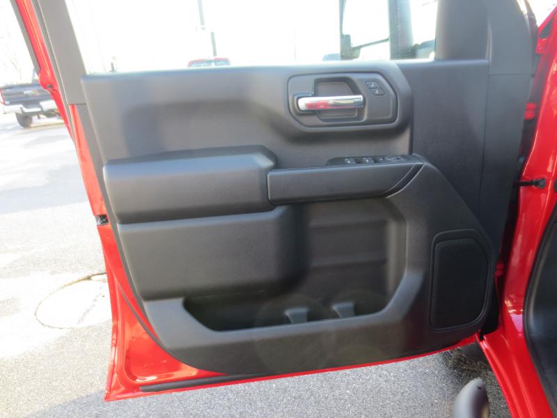 Chevrolet Silverado 2500HD Custom Crew Cab Short Box 4WD 2023