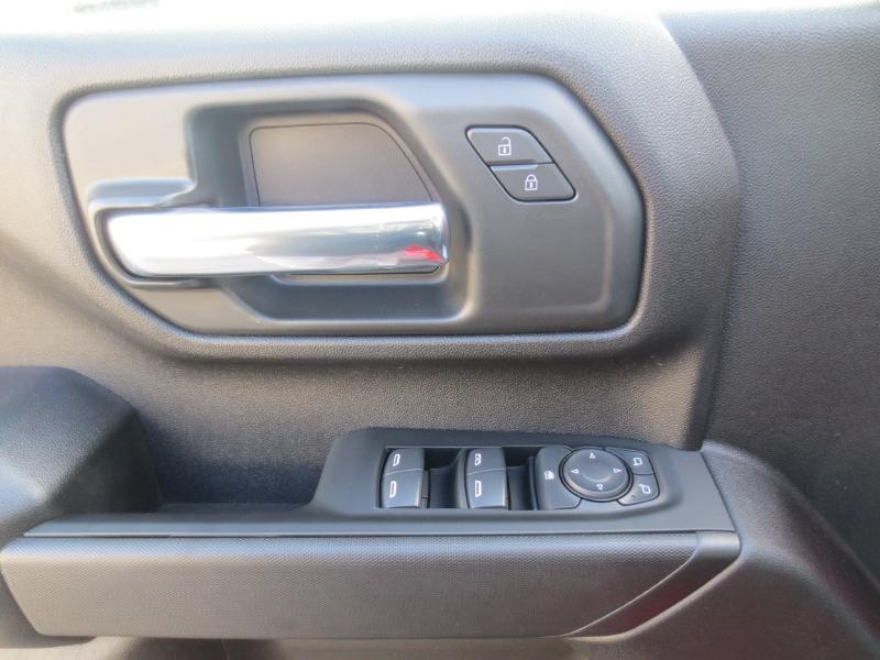 Chevrolet Silverado 2500HD Custom Crew Cab Short Box 4WD 2023