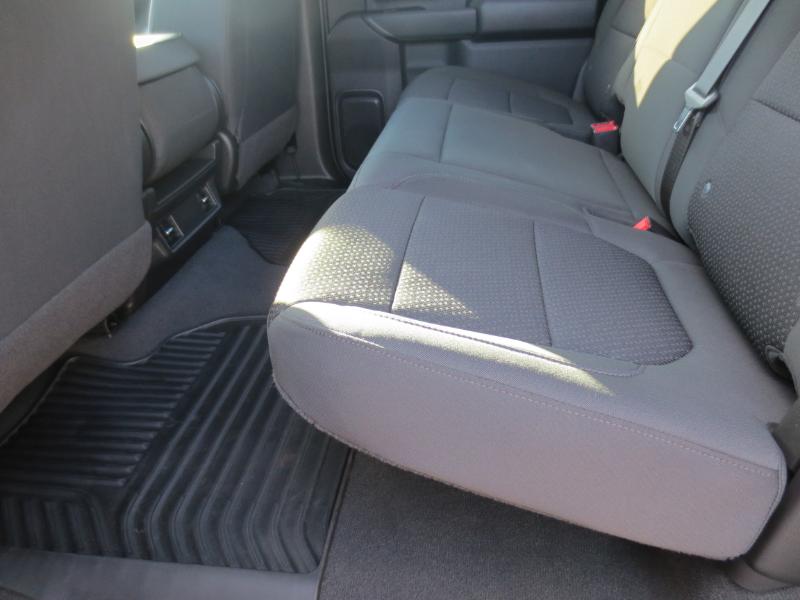 Chevrolet Silverado 2500HD Custom Crew Cab Short Box 4WD 2023