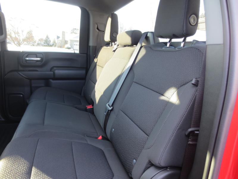 Chevrolet Silverado 2500HD Custom Crew Cab Short Box 4WD 2023