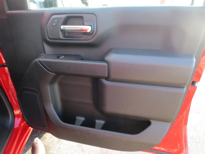 Chevrolet Silverado 2500HD Custom Crew Cab Short Box 4WD 2023