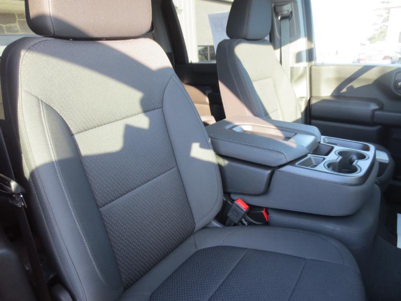 Chevrolet Silverado 2500HD Custom Crew Cab Short Box 4WD 2023