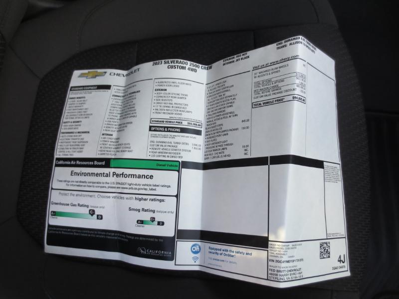 Chevrolet Silverado 2500HD Custom Crew Cab Short Box 4WD 2023