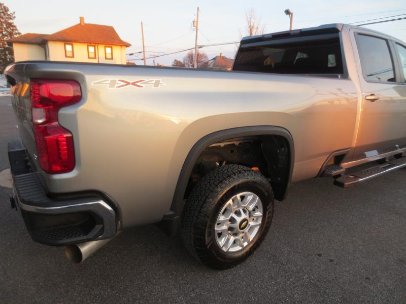 Chevrolet Silverado 2500HD LT Crew Cab Long Box 4WD 2024