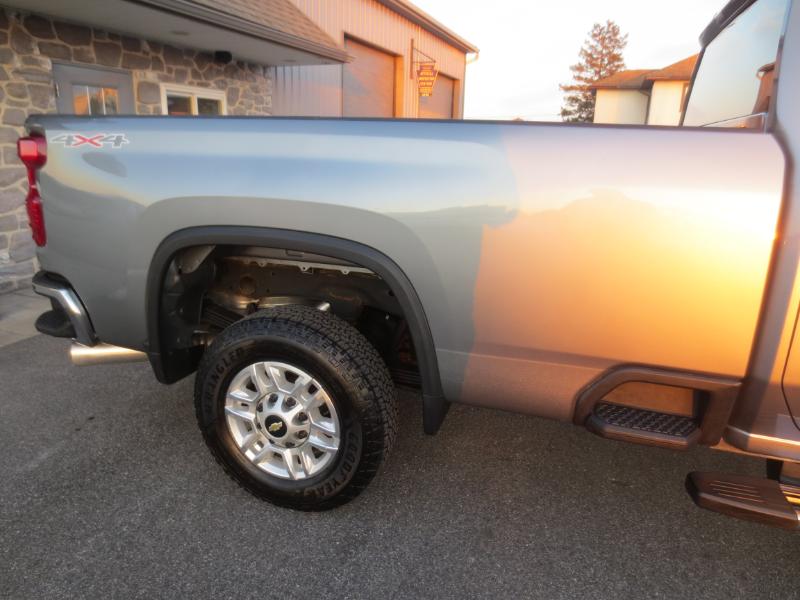 Chevrolet Silverado 2500HD LT Crew Cab Long Box 4WD 2024