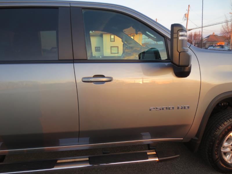 Chevrolet Silverado 2500HD LT Crew Cab Long Box 4WD 2024