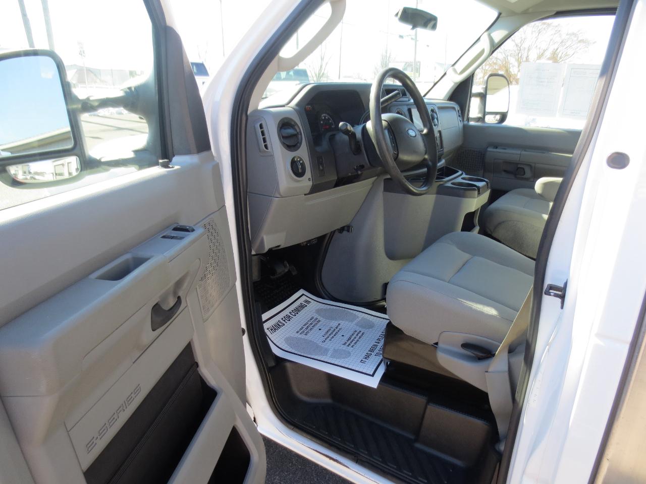 Ford Econoline E350 2019