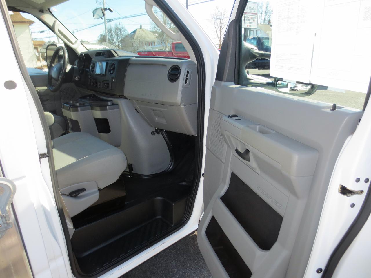 Ford Econoline E350 2019