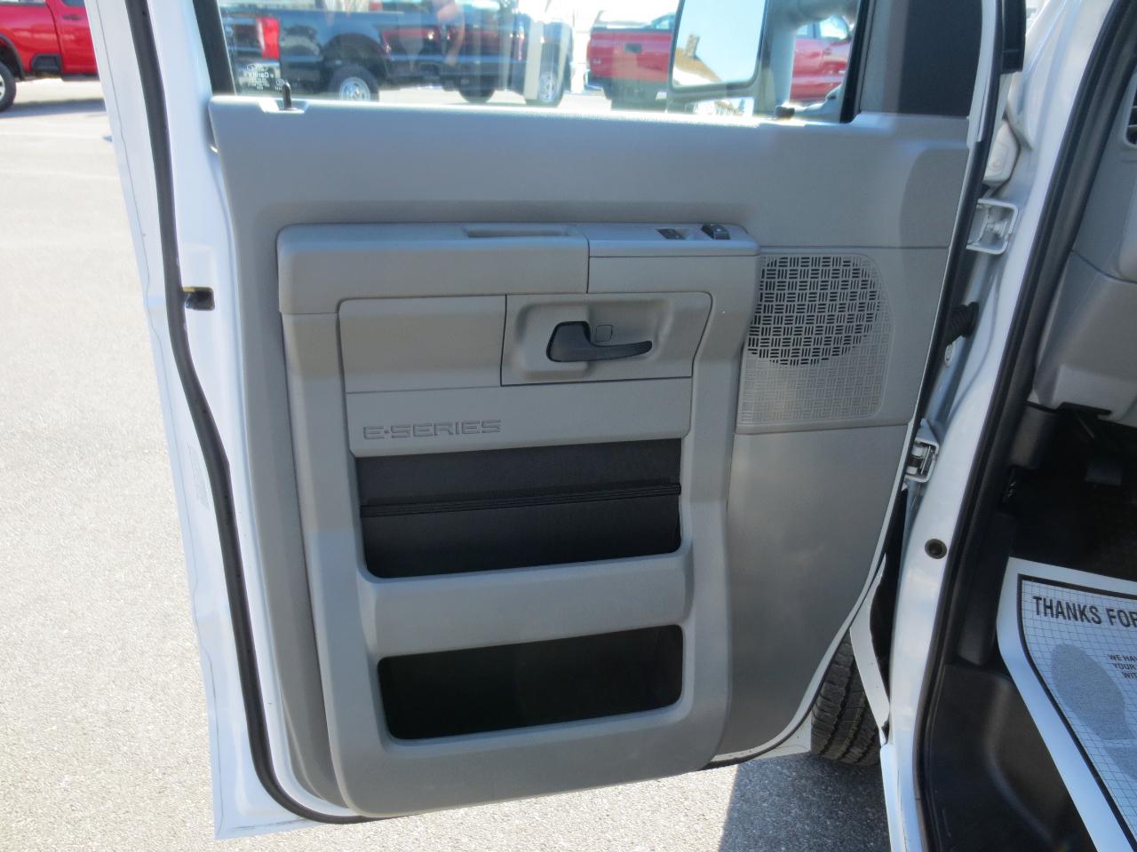 Ford Econoline E350 2019