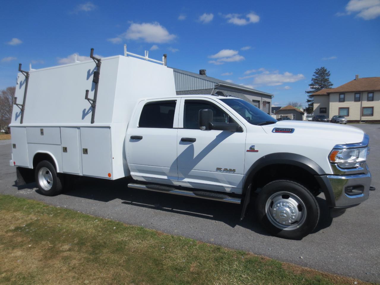 RAM 5500 Crew Cab LWB 4WD DRW 2022