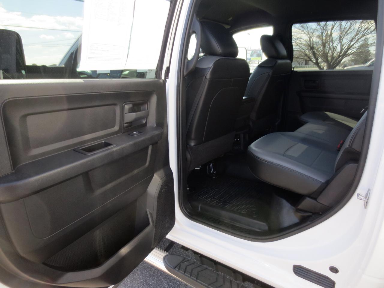 RAM 5500 Crew Cab LWB 4WD DRW 2022