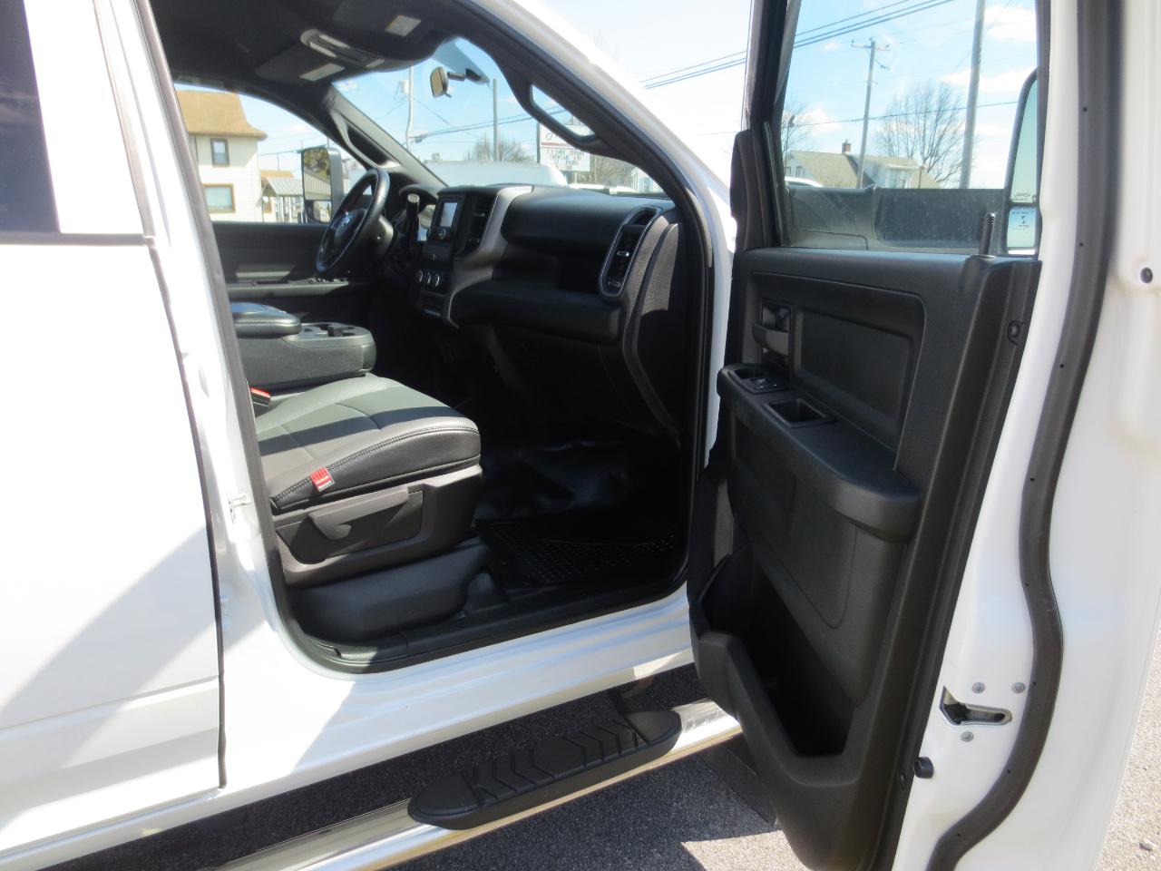 RAM 5500 Crew Cab LWB 4WD DRW 2022