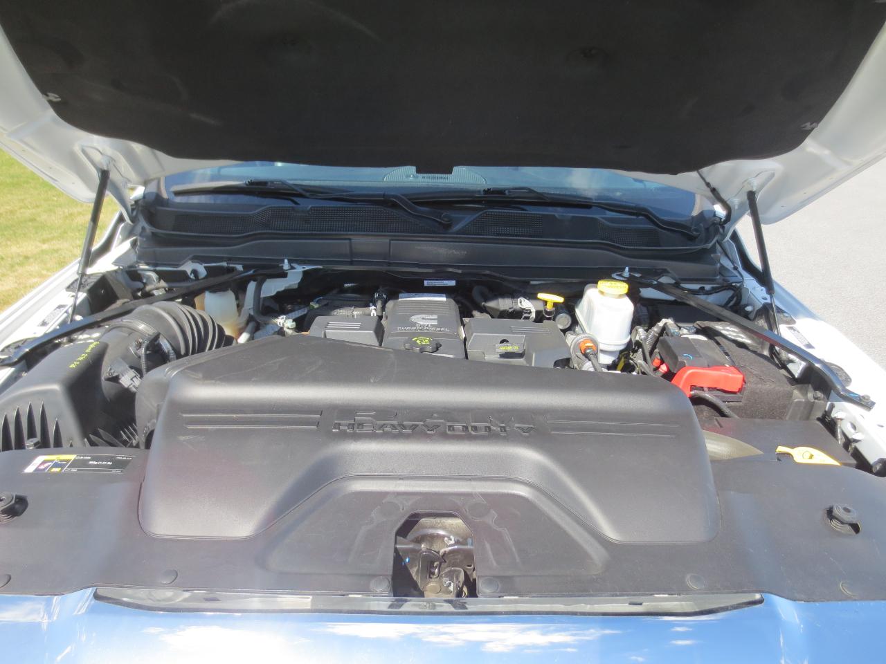 RAM 5500 Crew Cab LWB 4WD DRW 2022