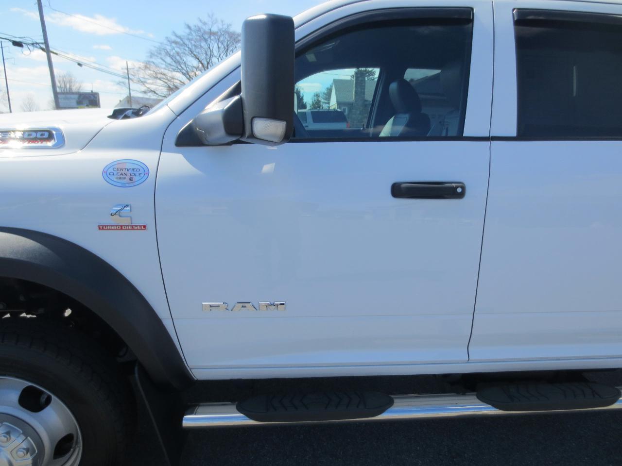 RAM 5500 Crew Cab LWB 4WD DRW 2022