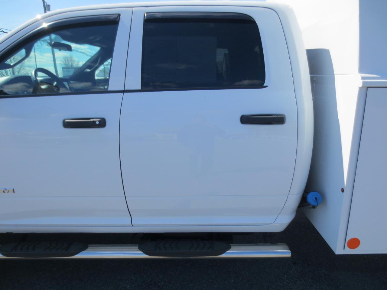 RAM 5500 Crew Cab LWB 4WD DRW 2022