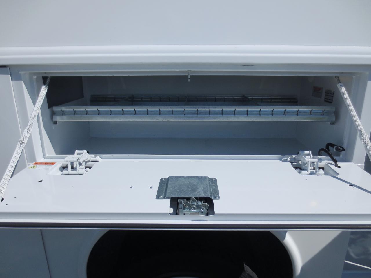 RAM 5500 Crew Cab LWB 4WD DRW 2022