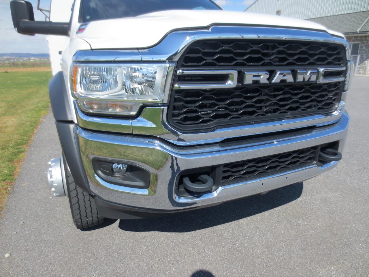 RAM 5500 Crew Cab LWB 4WD DRW 2022