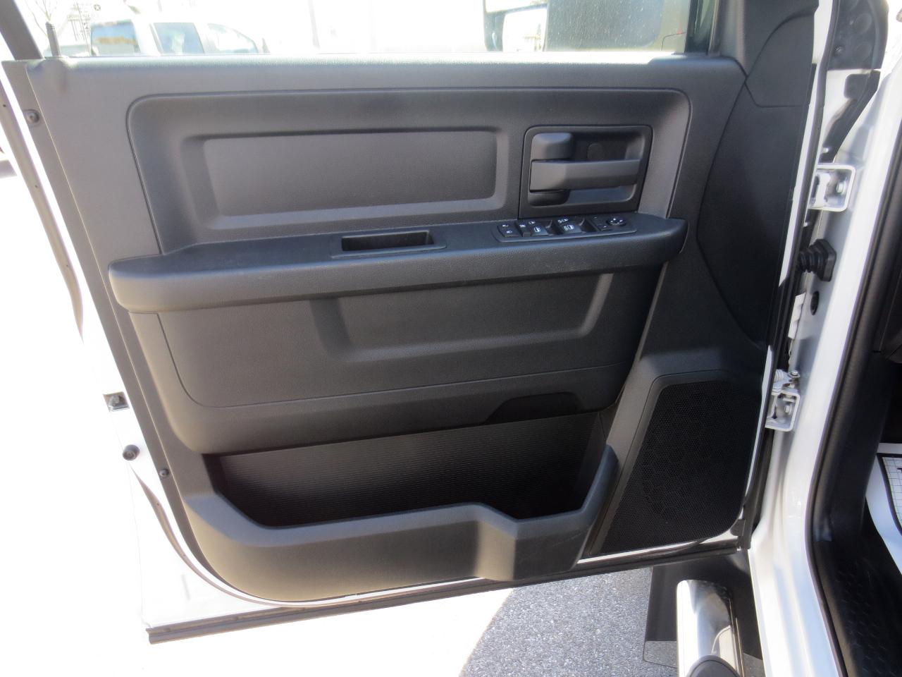 RAM 5500 Crew Cab LWB 4WD DRW 2022