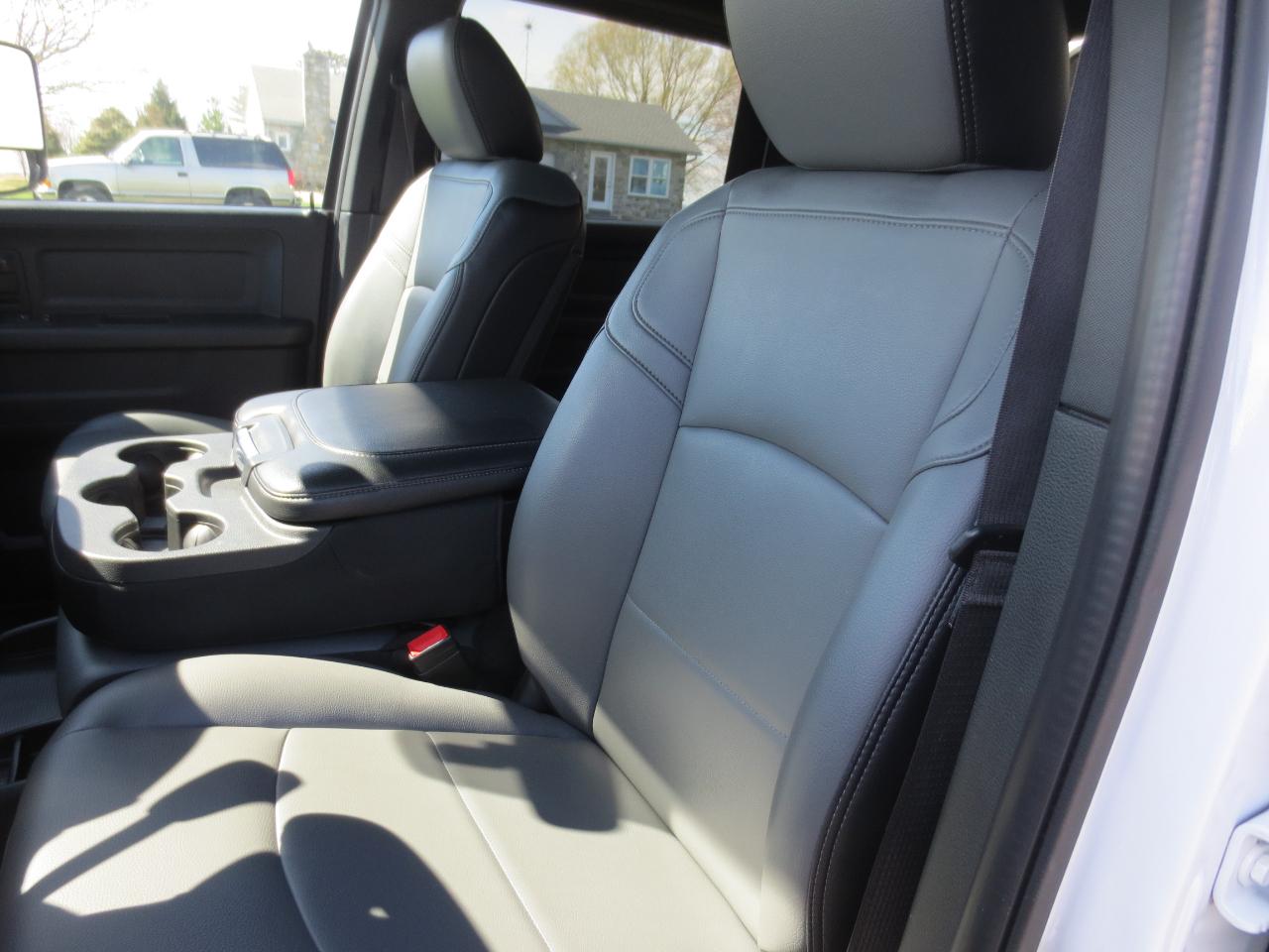 RAM 5500 Crew Cab LWB 4WD DRW 2022