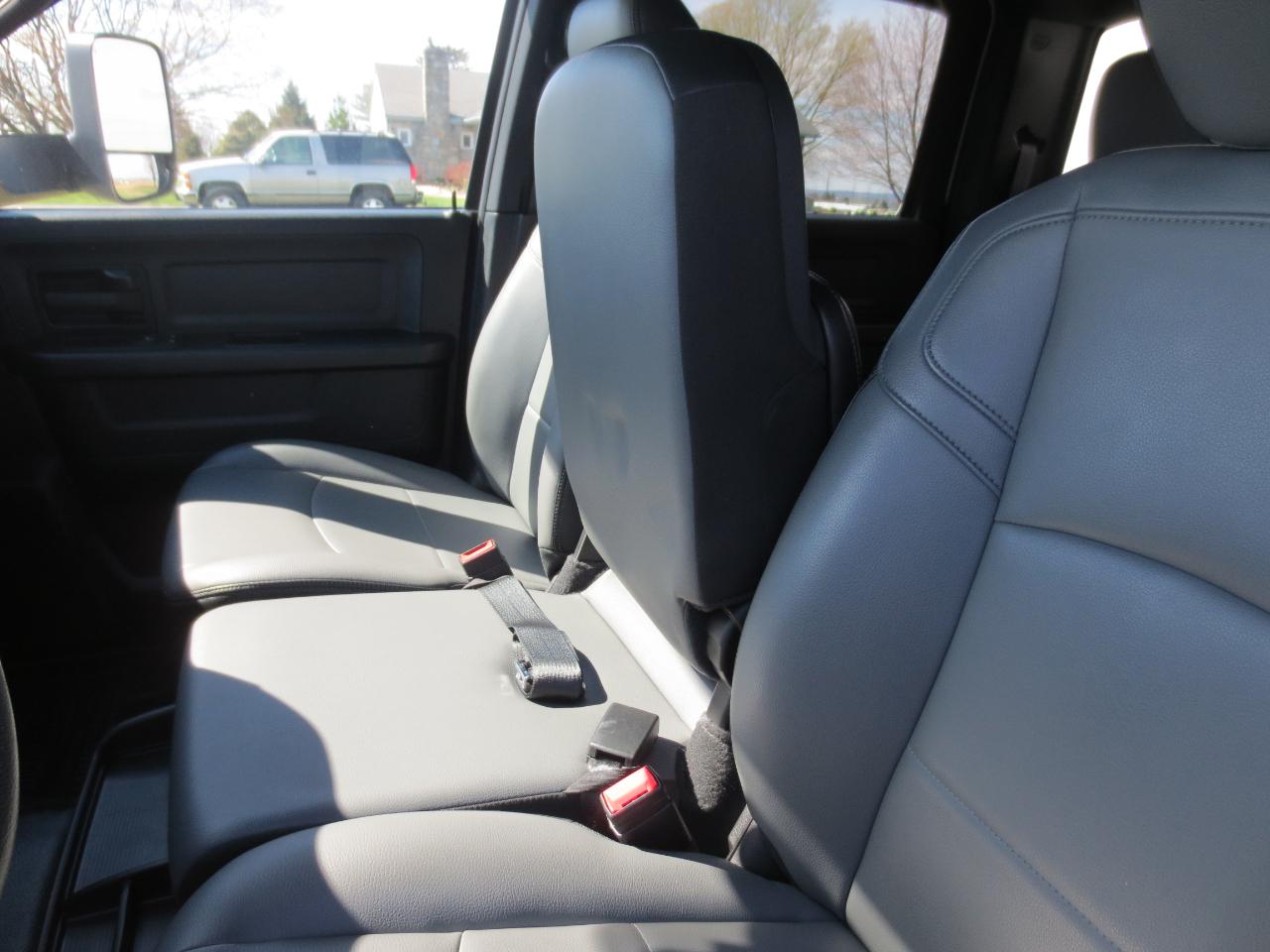 RAM 5500 Crew Cab LWB 4WD DRW 2022