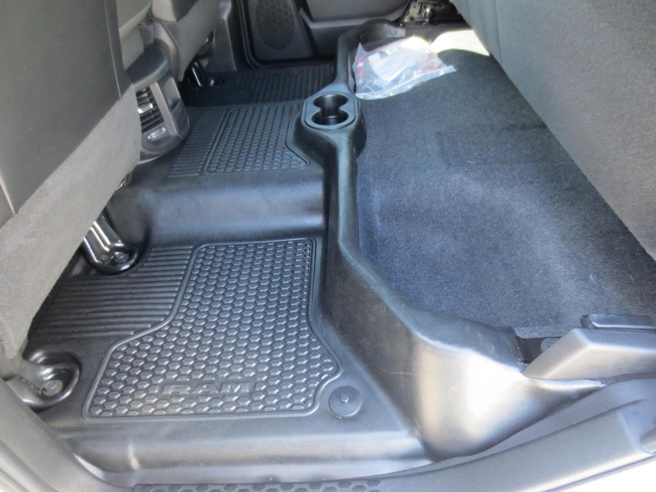 RAM 5500 Crew Cab LWB 4WD DRW 2022