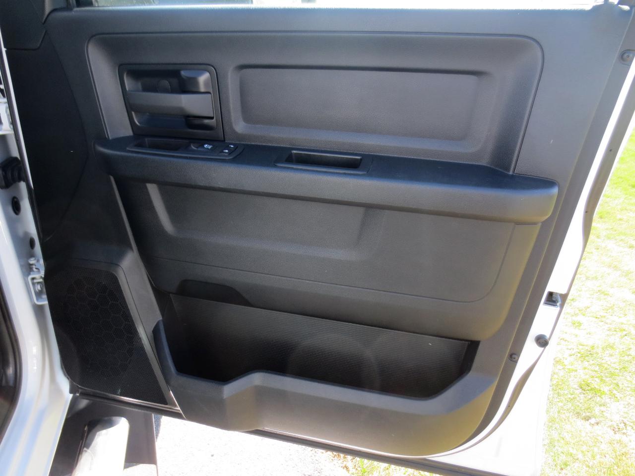 RAM 5500 Crew Cab LWB 4WD DRW 2022