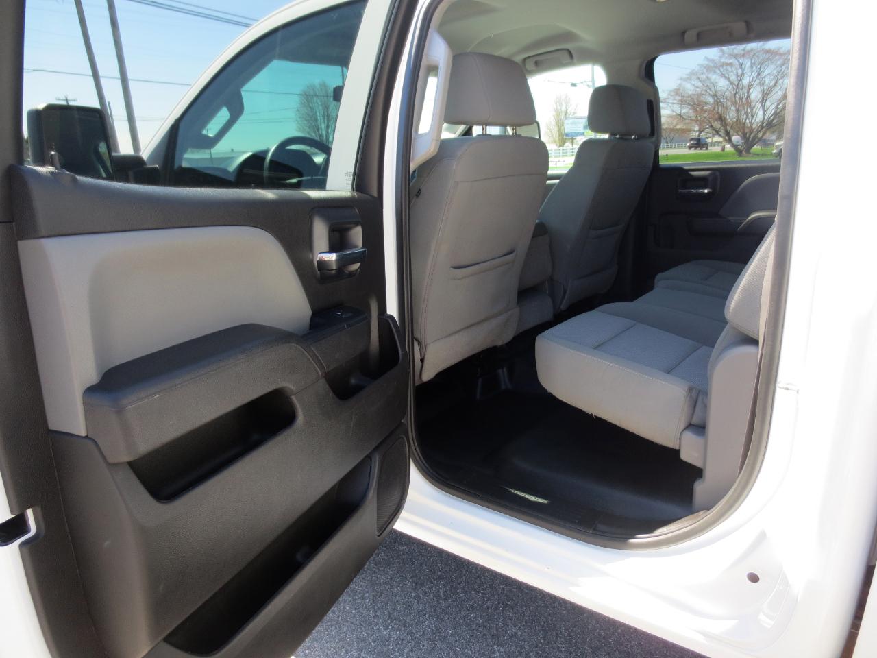 Chevrolet Silverado 3500HD Work Truck Crew Cab 4WD 2016