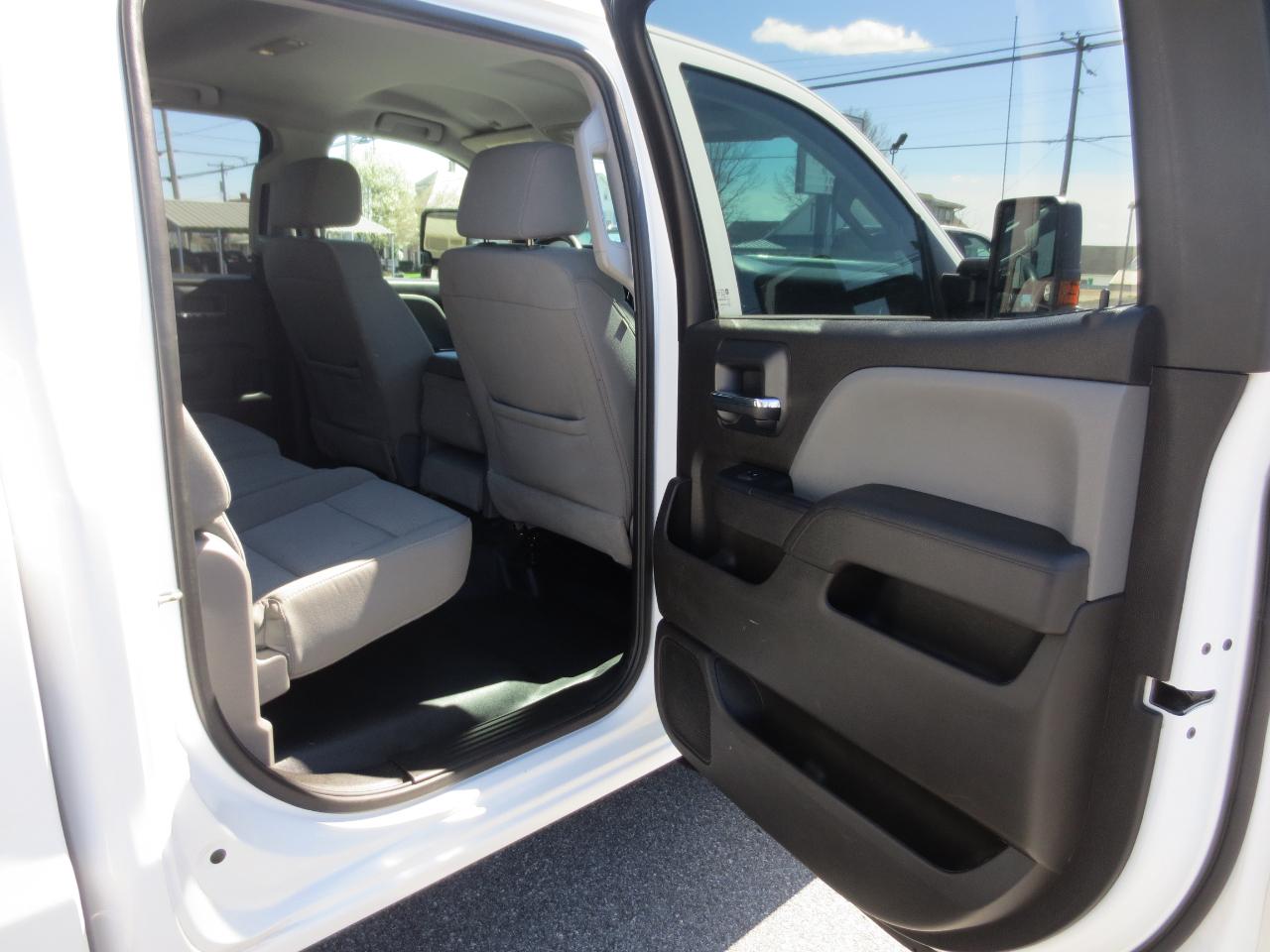 Chevrolet Silverado 3500HD Work Truck Crew Cab 4WD 2016