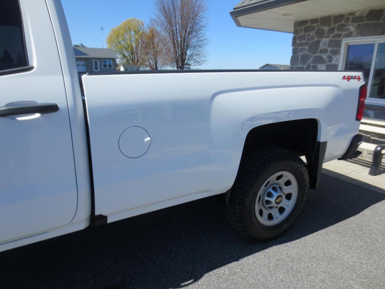 Chevrolet Silverado 3500HD Work Truck Crew Cab 4WD 2016