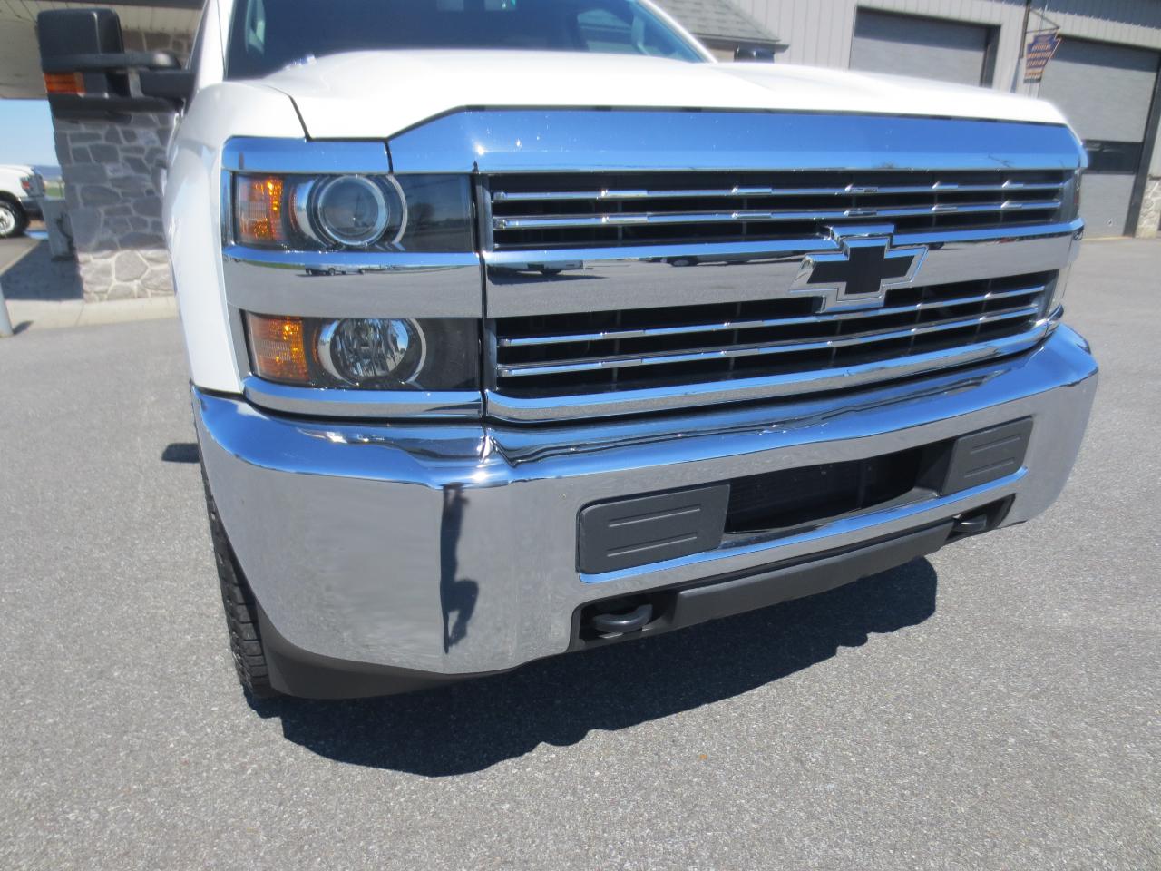 Chevrolet Silverado 3500HD Work Truck Crew Cab 4WD 2016