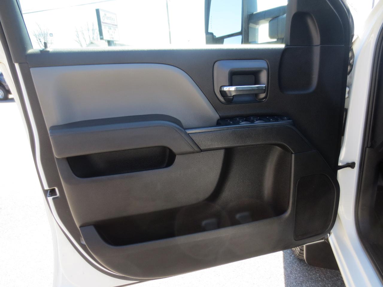 Chevrolet Silverado 3500HD Work Truck Crew Cab 4WD 2016