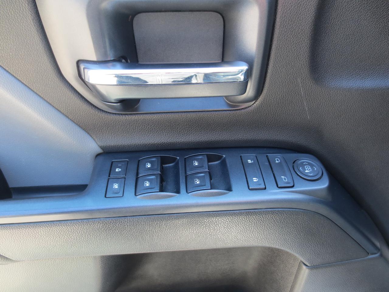 Chevrolet Silverado 3500HD Work Truck Crew Cab 4WD 2016