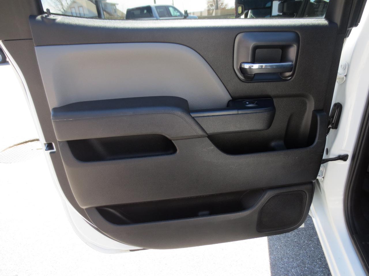 Chevrolet Silverado 3500HD Work Truck Crew Cab 4WD 2016