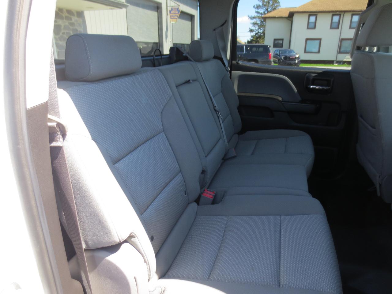 Chevrolet Silverado 3500HD Work Truck Crew Cab 4WD 2016