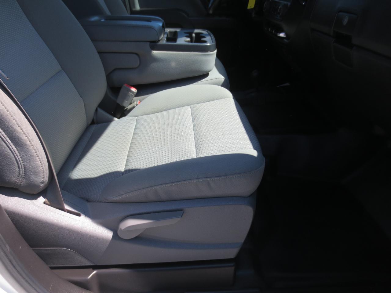 Chevrolet Silverado 3500HD Work Truck Crew Cab 4WD 2016