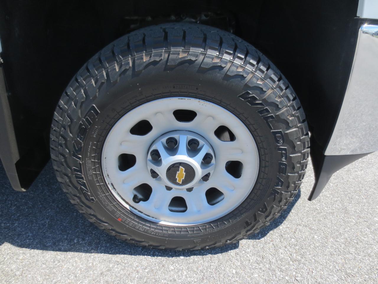 Chevrolet Silverado 3500HD Work Truck Crew Cab 4WD 2016