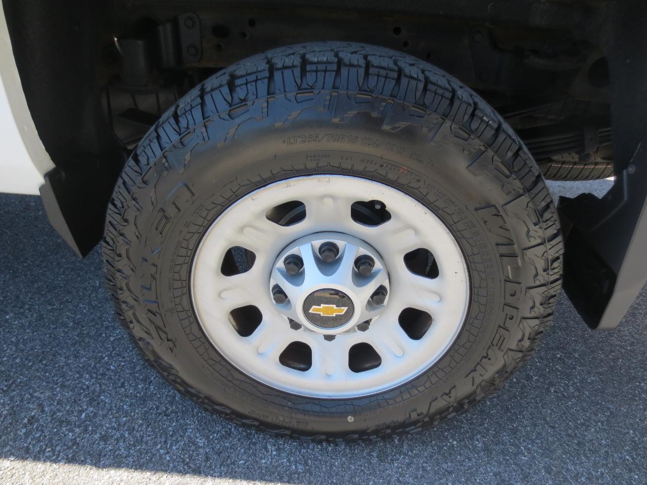 Chevrolet Silverado 3500HD Work Truck Crew Cab 4WD 2016