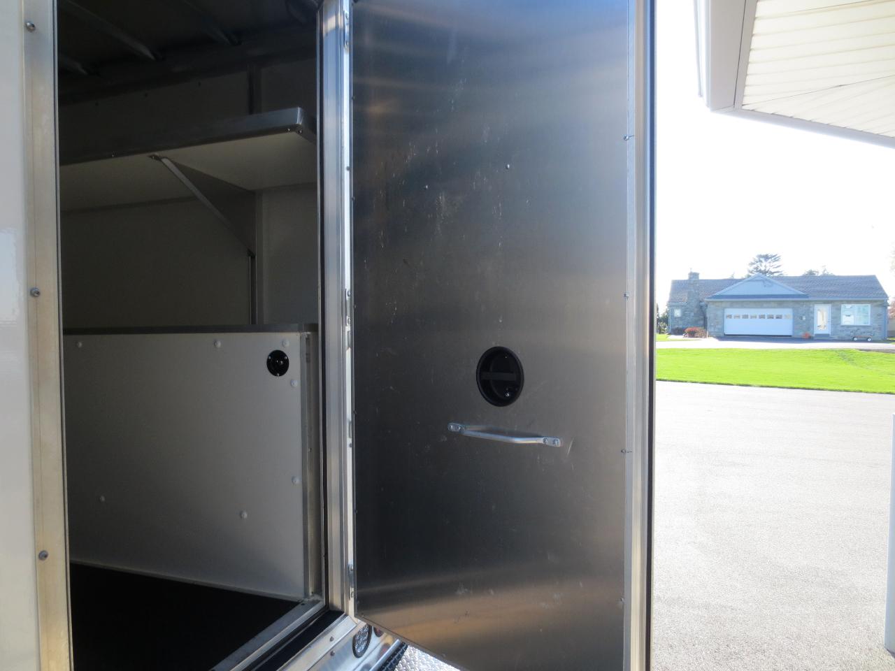 Ford Econoline E-450 2024