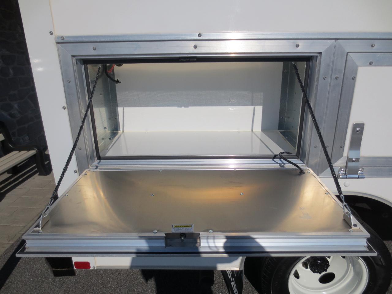 Ford Econoline E-450 2024