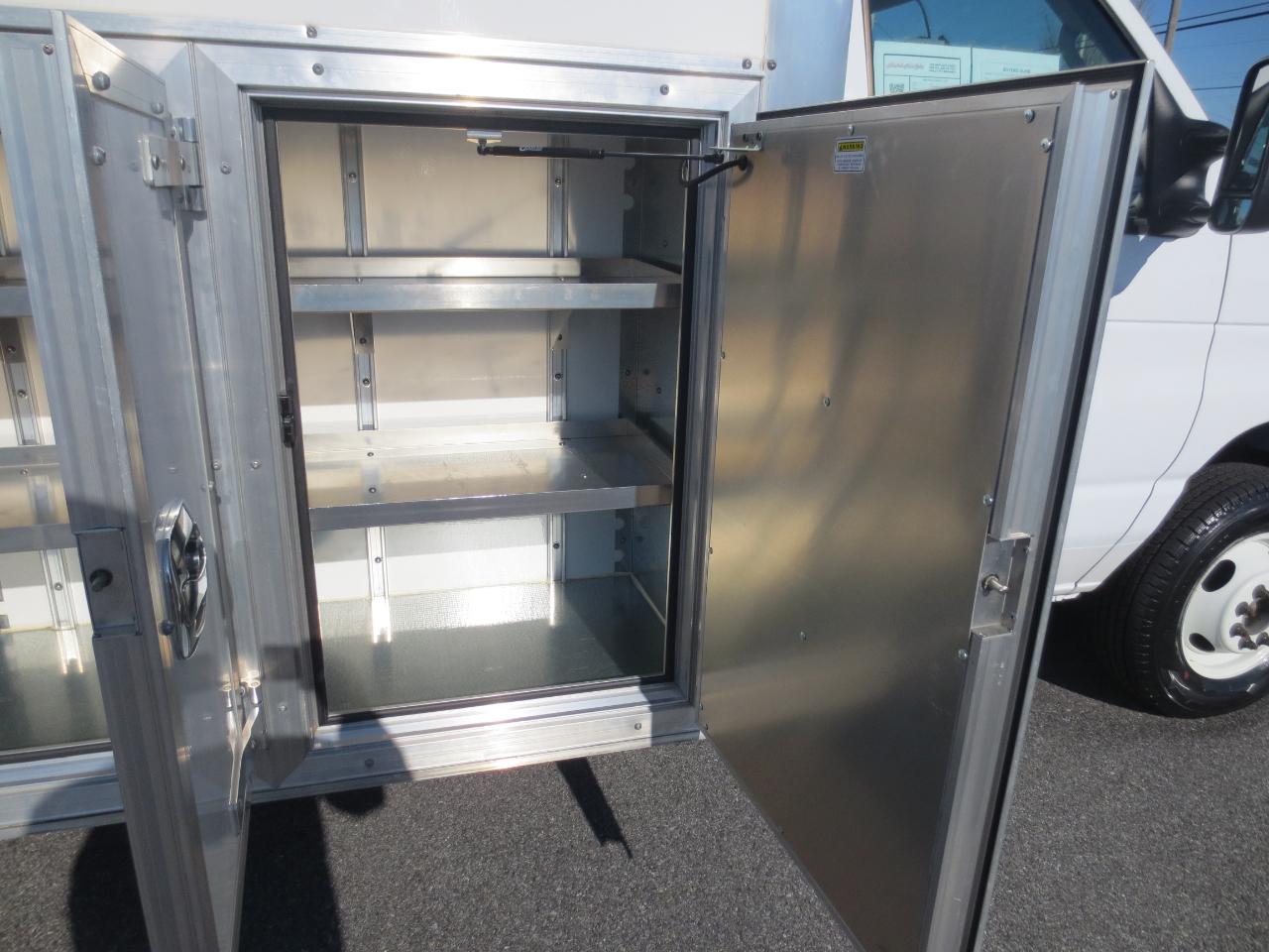 Ford Econoline E-450 2024