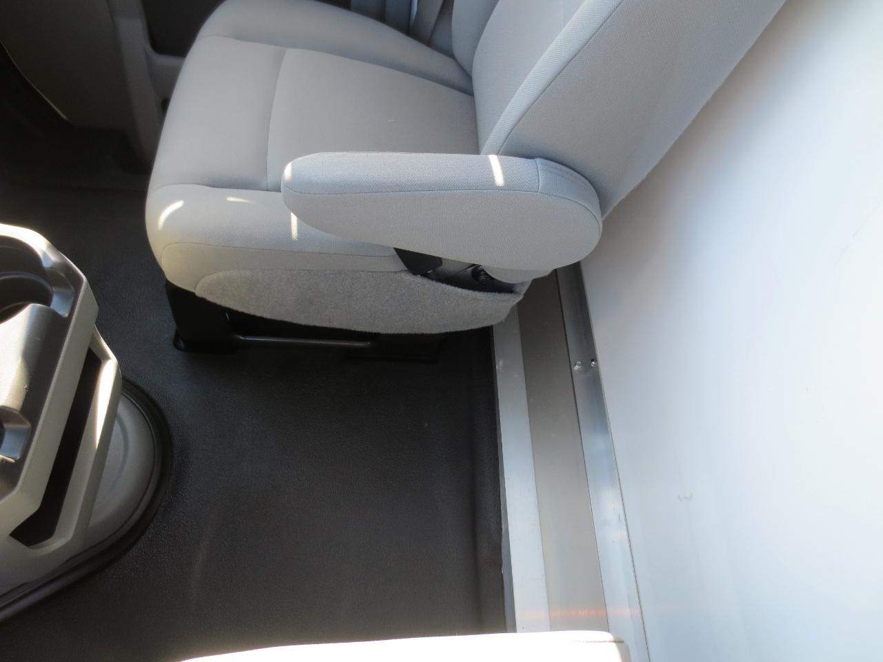 Ford Econoline E-450 2024